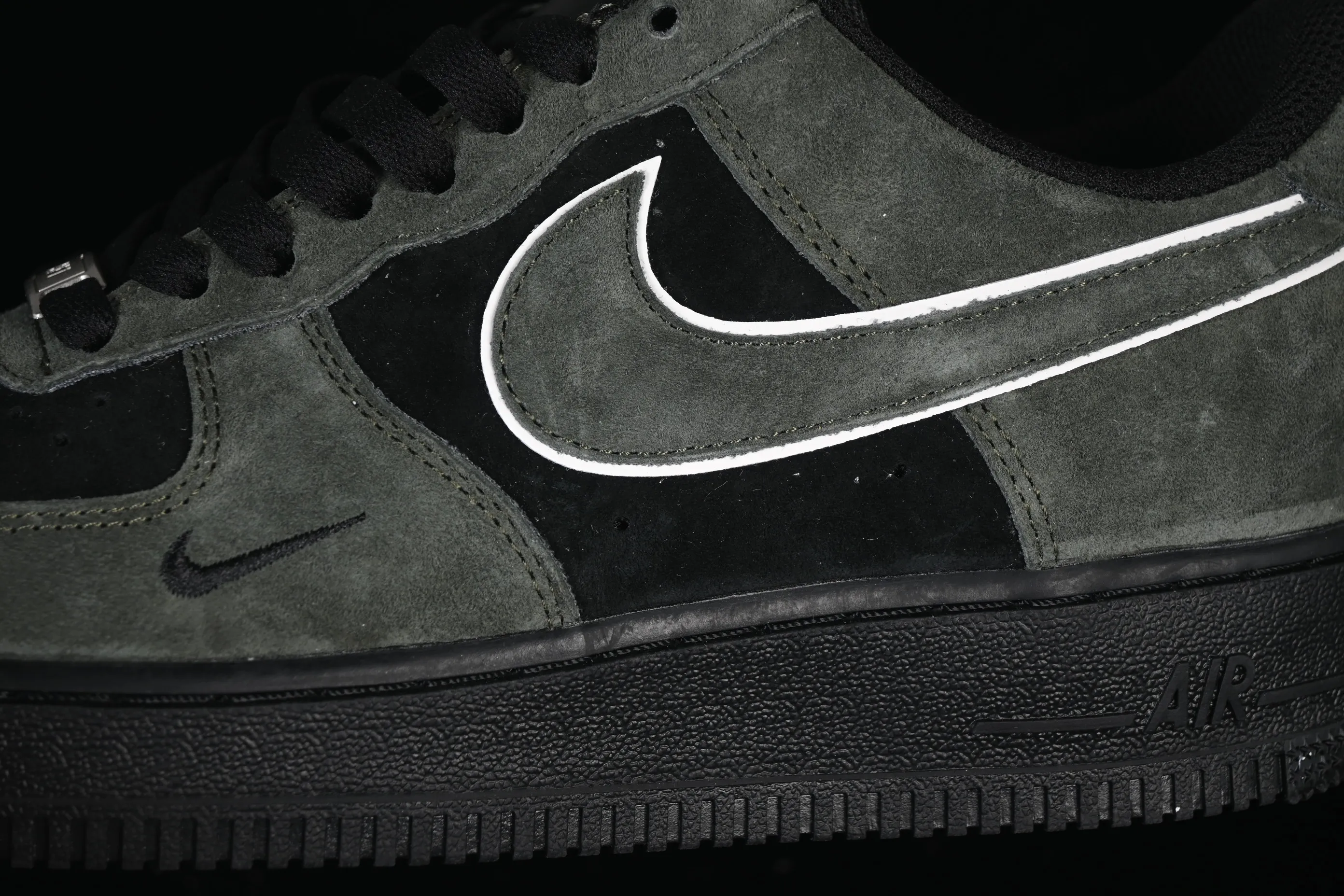 All Categories Nk Air Force 1 Air Force Series Nk Air Force 1 Low Air Force Low Nike Air Force 1'07 Low Army Green Black Autumn and Winter Suede Air Force One Low Casual Sneakers ZH0316-132